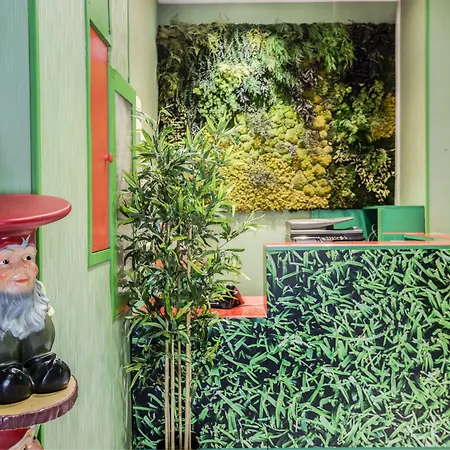 Jardins De Montmartre Hotel