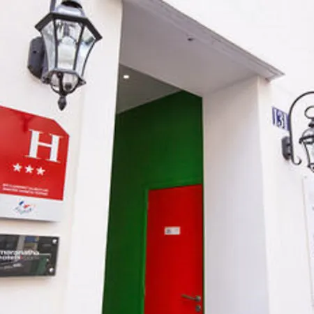 Hotel Jardins De Montmartre 3*