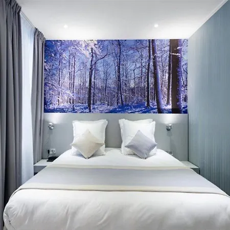 Hotel Jardins De Montmartre Parijs