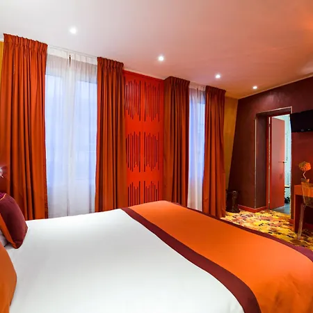 Hotel Jardins De Montmartre 3*