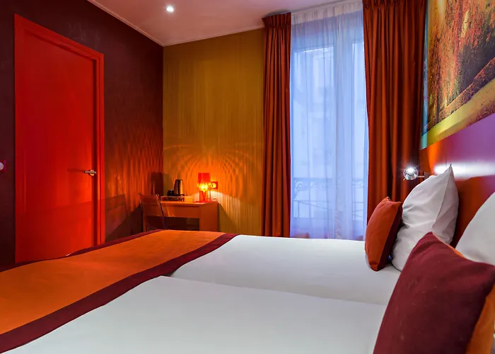 Hotel Jardins De Montmartre 3*